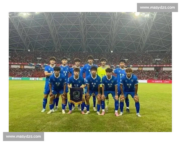 苏超决战:淮安草根带伤死磕南通,拼至终场燃爆 3 万人